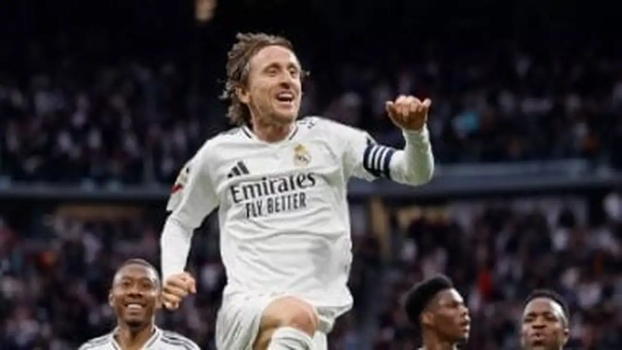 مودريتش يمزق شباك جيرونا بقذيفة صاروخية في مباراة مثيرة بالدوري الإسباني